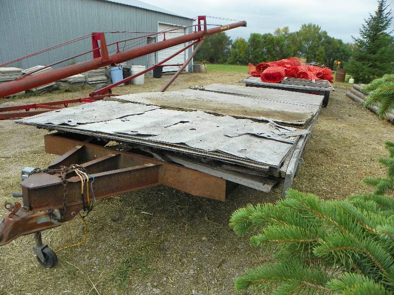 lot 22 image: Flat trailer...