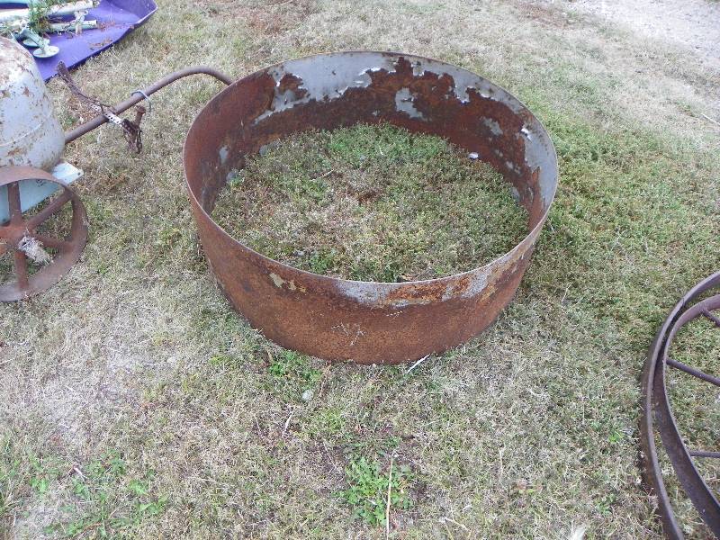 lot 27 image: Fire ring...
