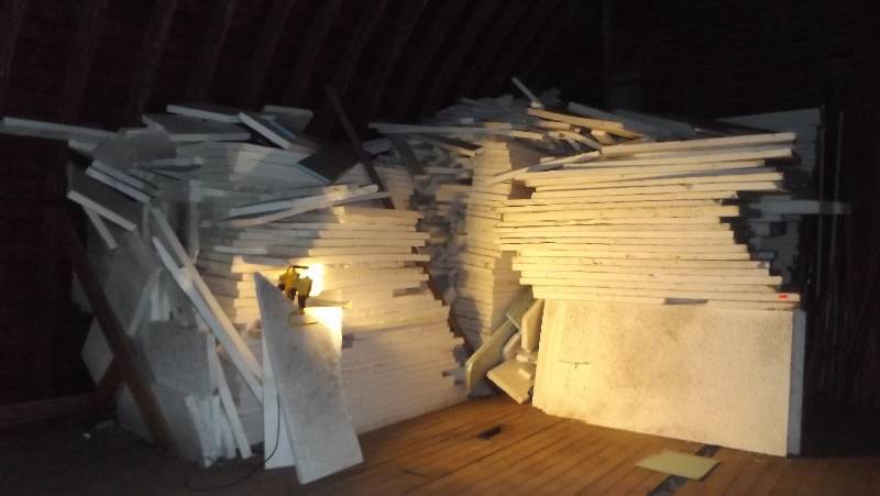 lot 290 image: Insulation - 4 x 8 sheet down to 2 ...