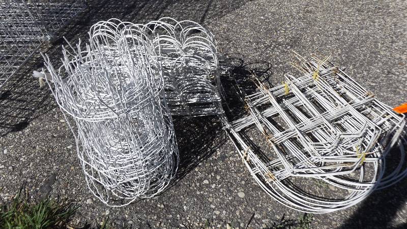 lot 326 image: Short white metal fencing...