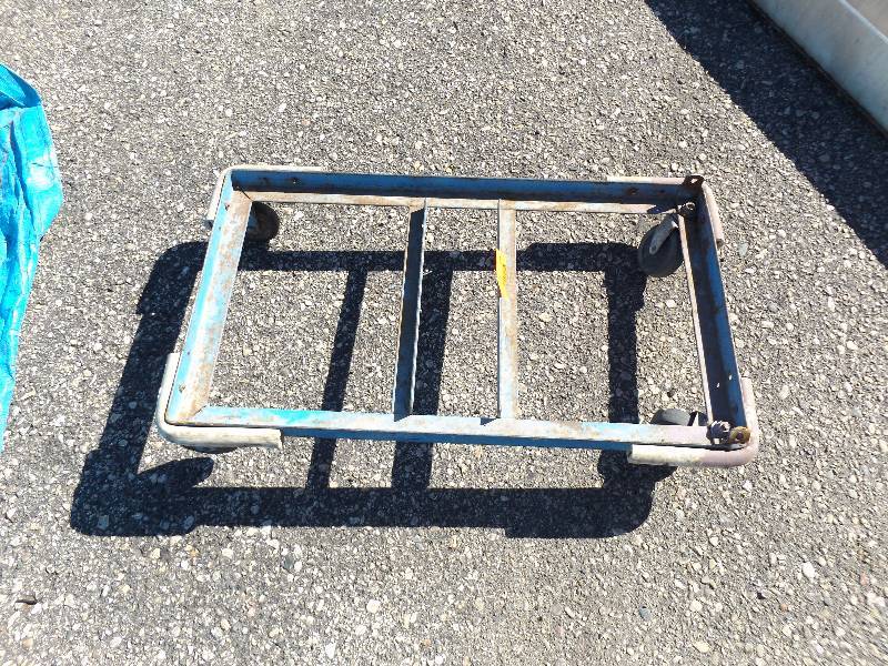 lot 339 image: Cart, handle needs to be reattached...