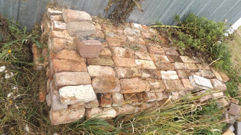 lot 388 image: Chicago style brick...