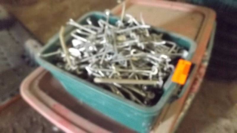 lot 427 image: Peg hooks...
