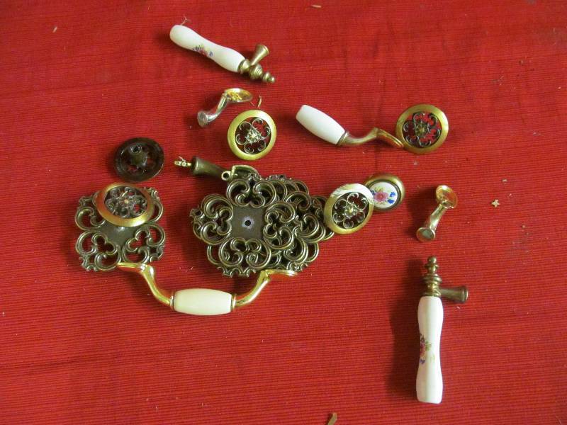 lot 127 image: Door Handles