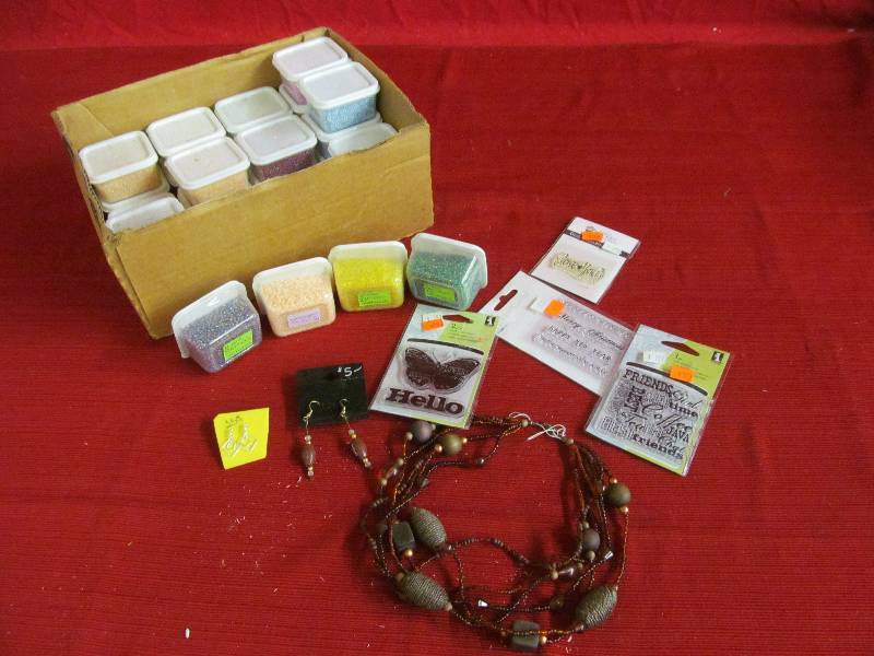 lot 138 image: Seed BeadsJewelry