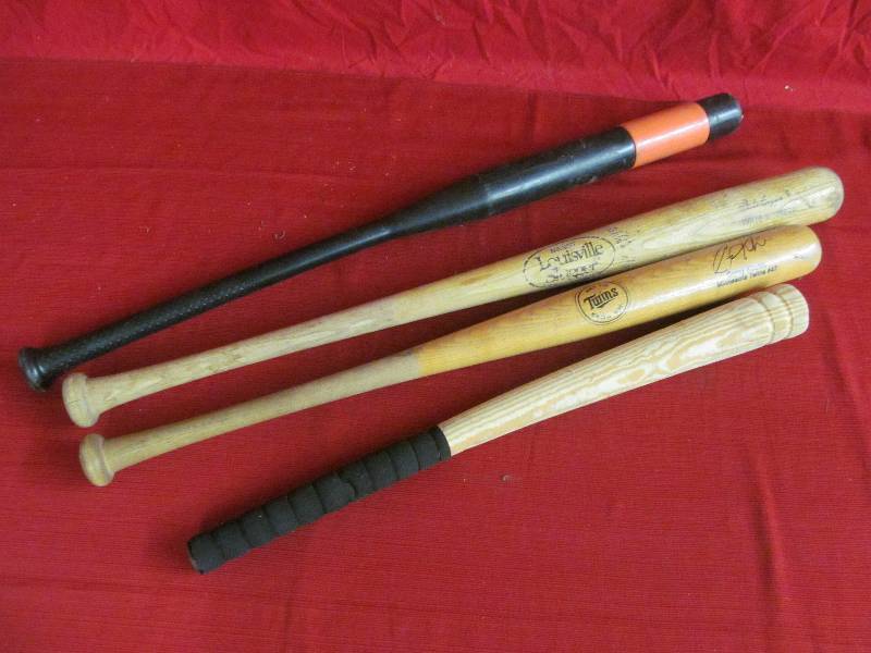 lot 143 image: Ball Bats