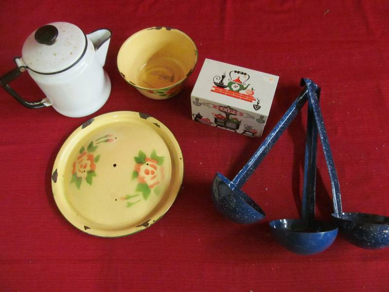 lot 161 image: LadlesKettleCoffee Pot