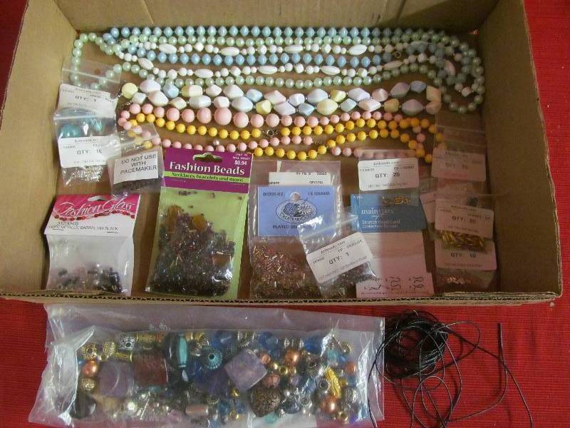 lot 164 image: BeadsJewelry