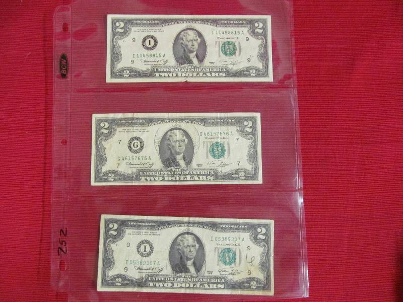 lot 203 image: $2.00 Bills