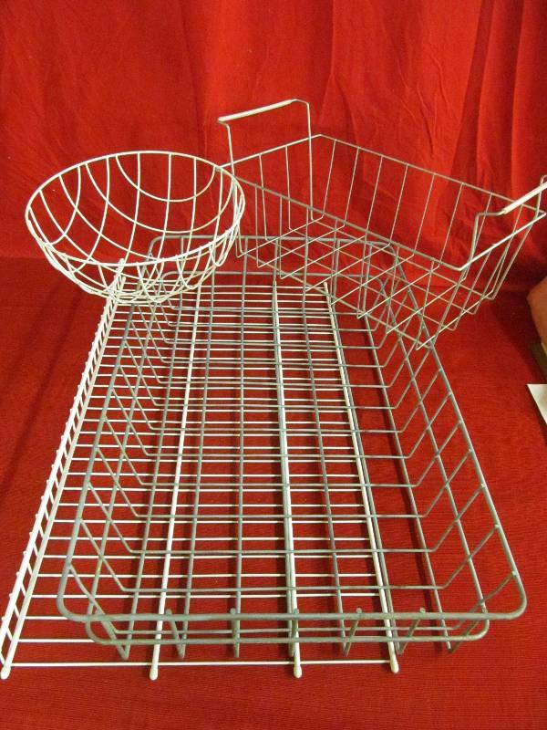 lot 211 image: Freezer BasketsPlant Basket