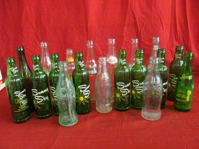 lot 215 image: Vintage Pop Bottles