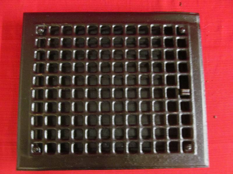 lot 220 image: Vintage Floor Grate