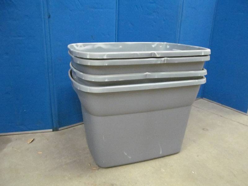 lot 229 image: Storage Totes