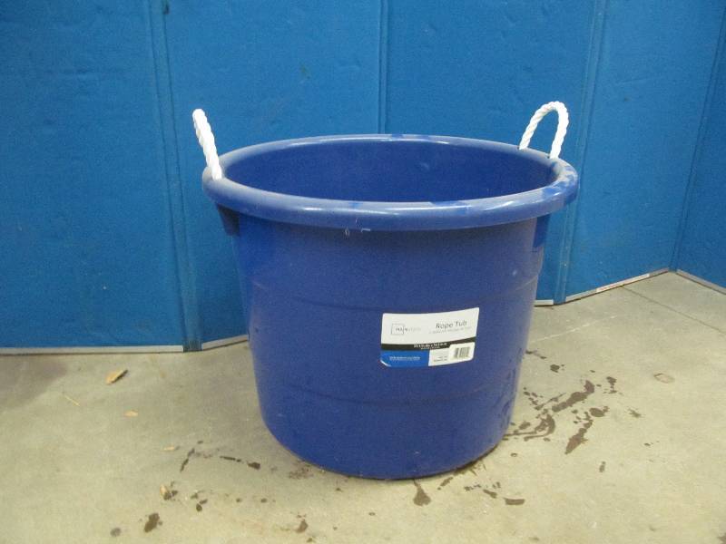 lot 240 image: Tub