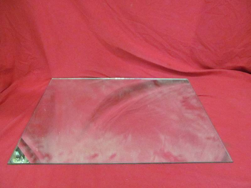 lot 2 image: Mirror