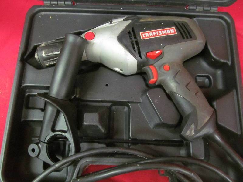 lot 20 image: Craftsman Drill
