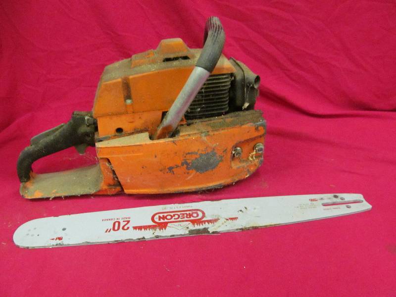 lot 26 image: Husqvarna Chain Saw