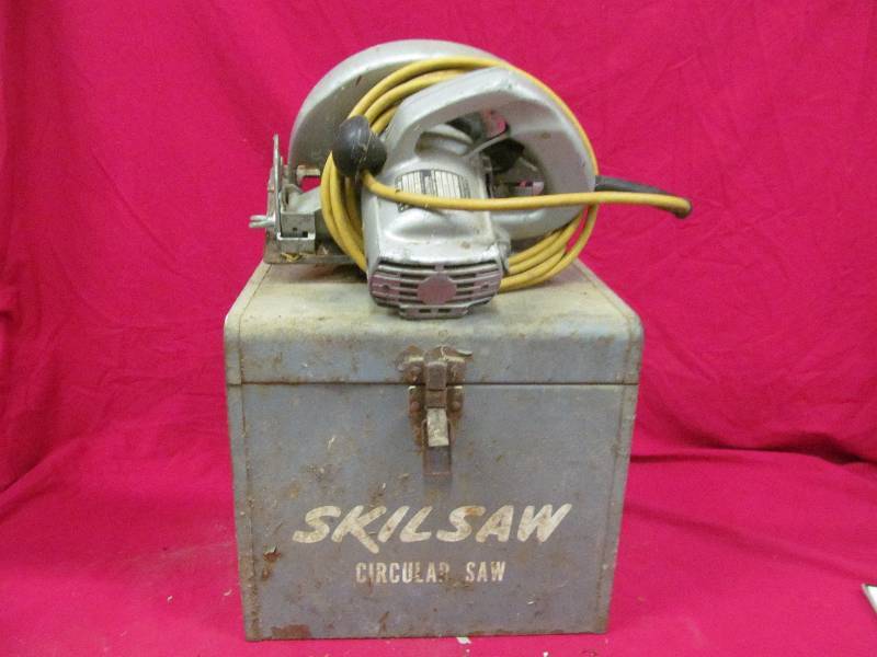 lot 31 image: Vintage Skilsaw