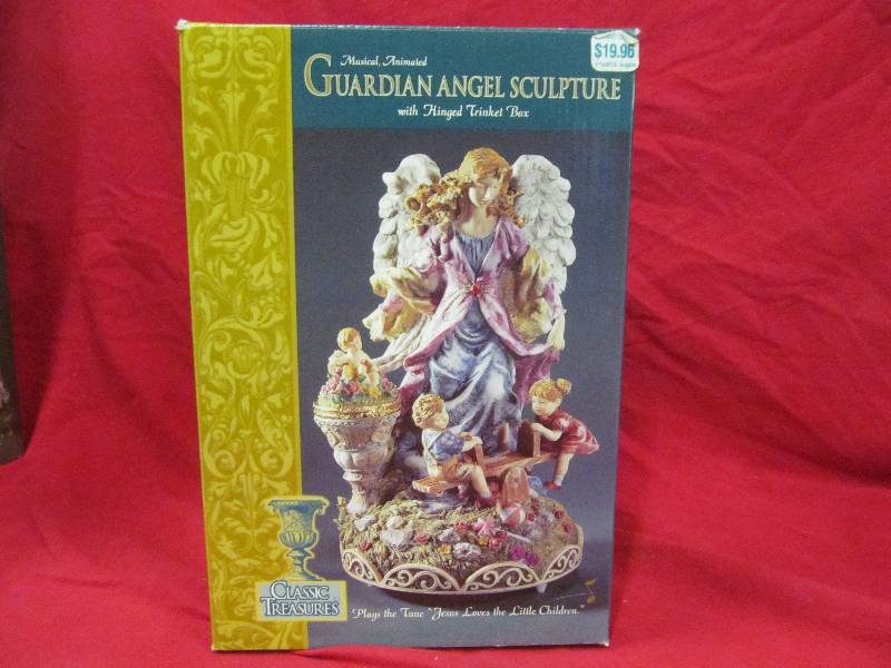 lot 35 image: Guardian Angel Figurine