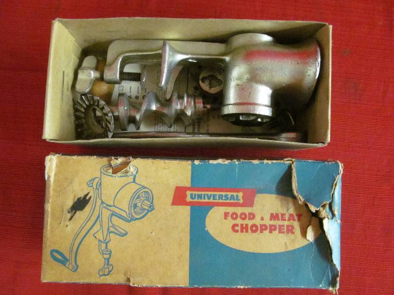 lot 67 image: Vintage Universal Grinder