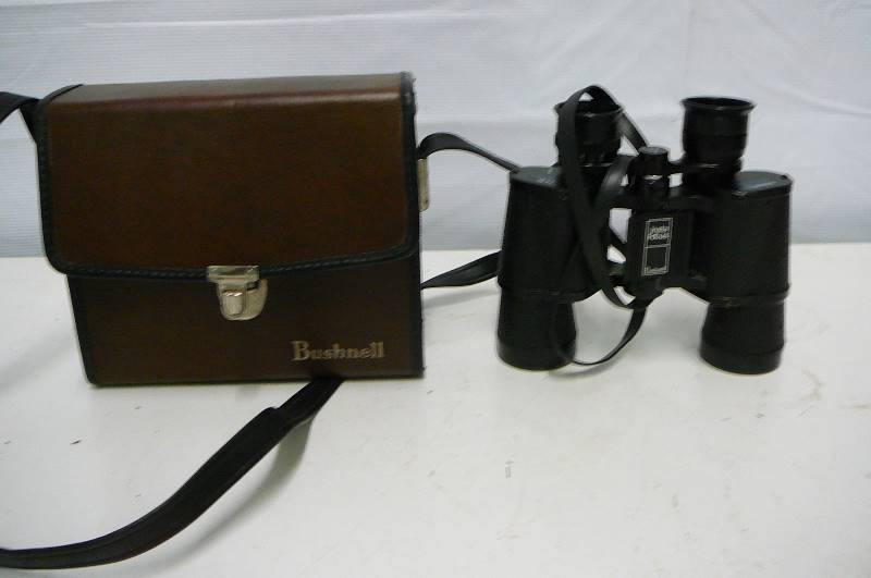 Binoculars Optics Bushnell 7 x 35 with Case