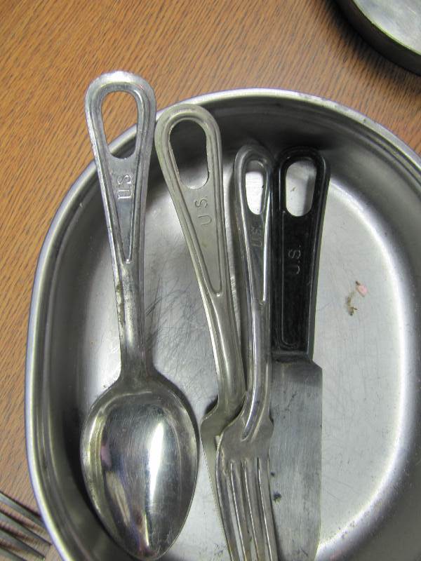 Army Issue Plate & Silverware