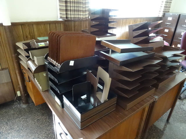 lot 33 image: File Sorters