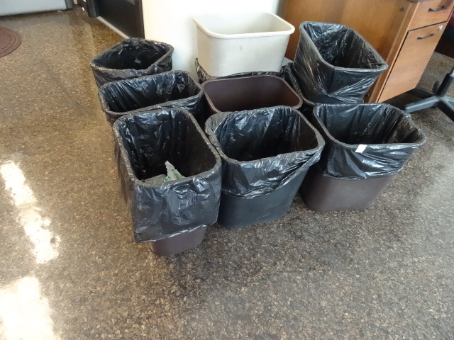 lot 39 image: Garbage Cans