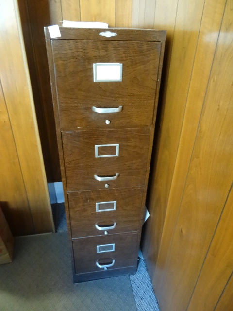 lot 61 image: File Cabinet