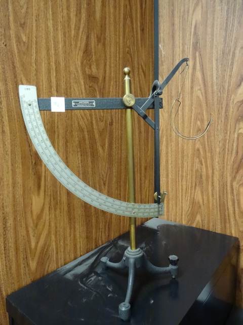 lot 94 image: Paper Scale