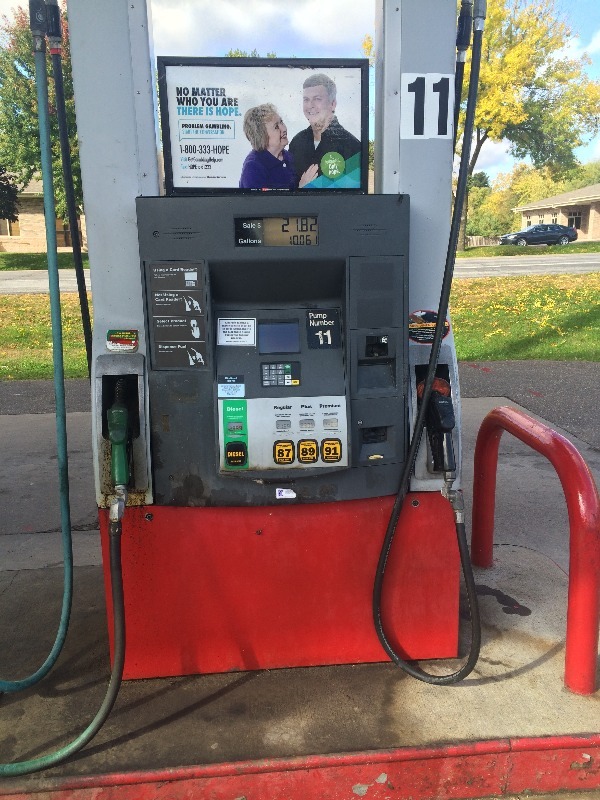 lot 8 image: Wayne Gas Pump #11 & 12  Only one side works   4 products
