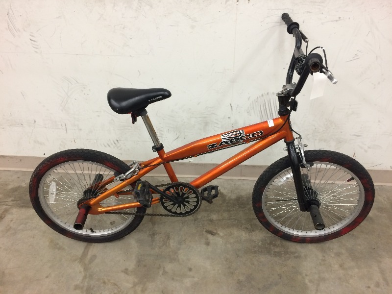 lot 8 image: Bicycle - Zarco