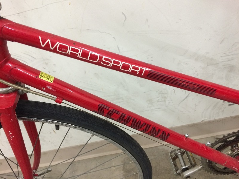 lot 18 image: Bicycle - Schwinn  World  Sport