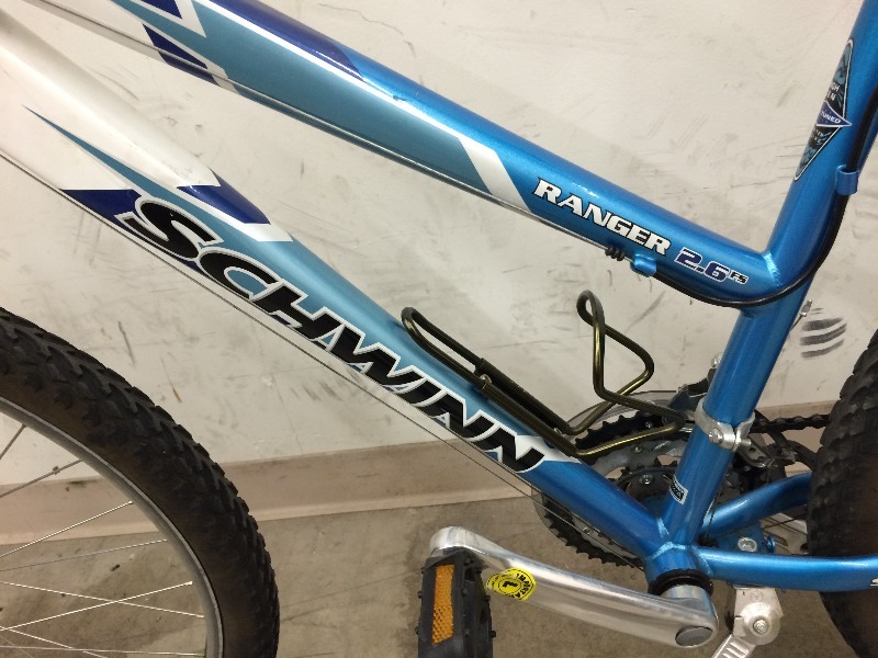 lot 43 image: Bicycle - Schwinn  Ranger  2.6 FS