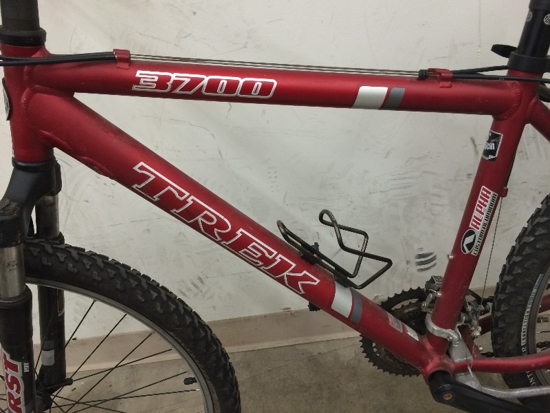 lot 48 image: Bicycle - Trek 3700 Alpha  18