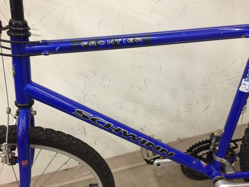 lot 85 image: Bicycle - Schwinn  Frontier