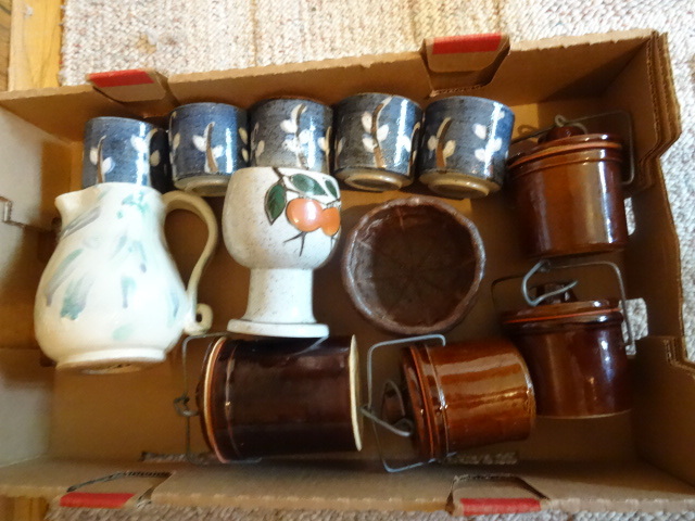 Canister & Pottery