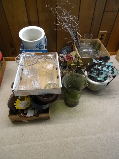 Vases & Flower Pots