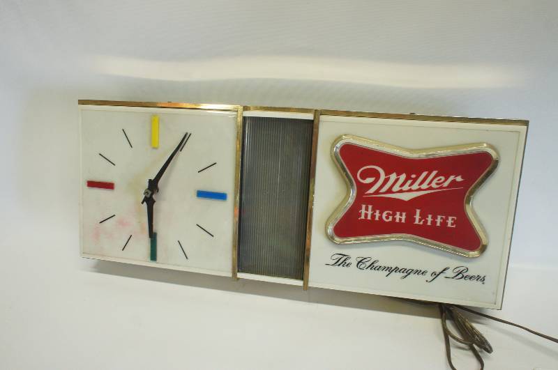 lot 146 image: Miller High Life Clock,  Clock Works Great