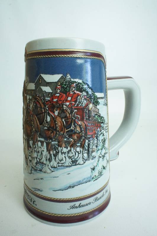 lot 164 image: Budweiser 1989 Clydesdale Winter Evening Stein