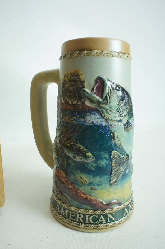 lot 190 image: The Carolina Collection Largemouth Bass Stein