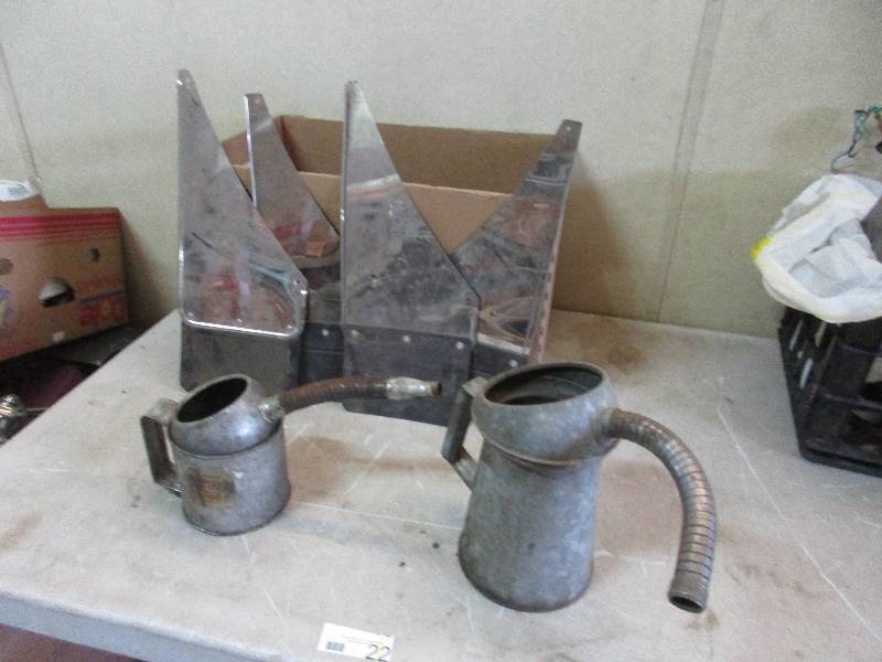 Oil cans and mudflaps