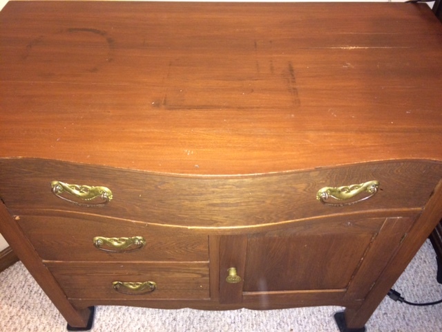 lot 9 image: Antique Wood 3 Drawer, 1 Door BuffetHutch