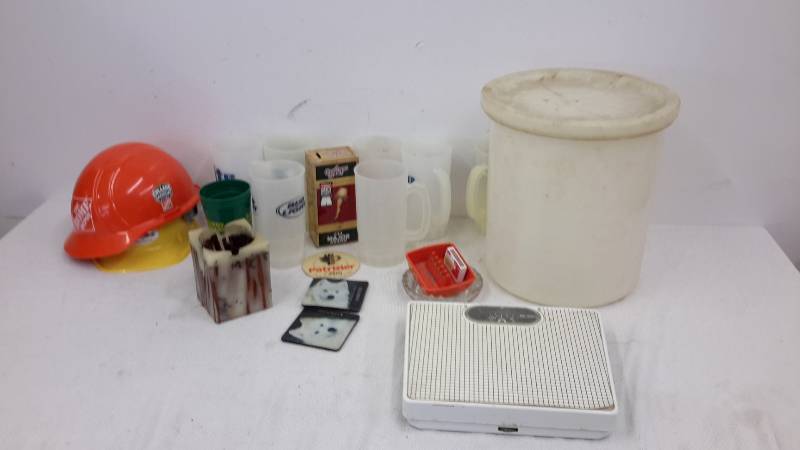 Storage bin, plastic beer mugs