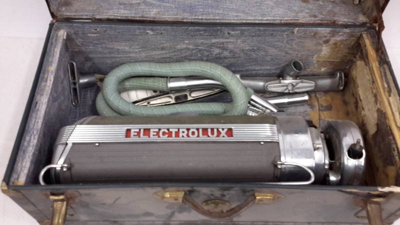 Vintage chest including