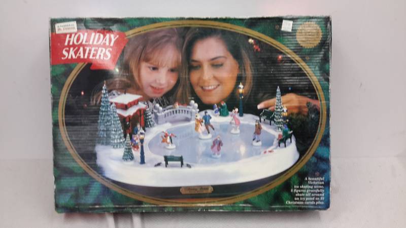 Holiday Skaters