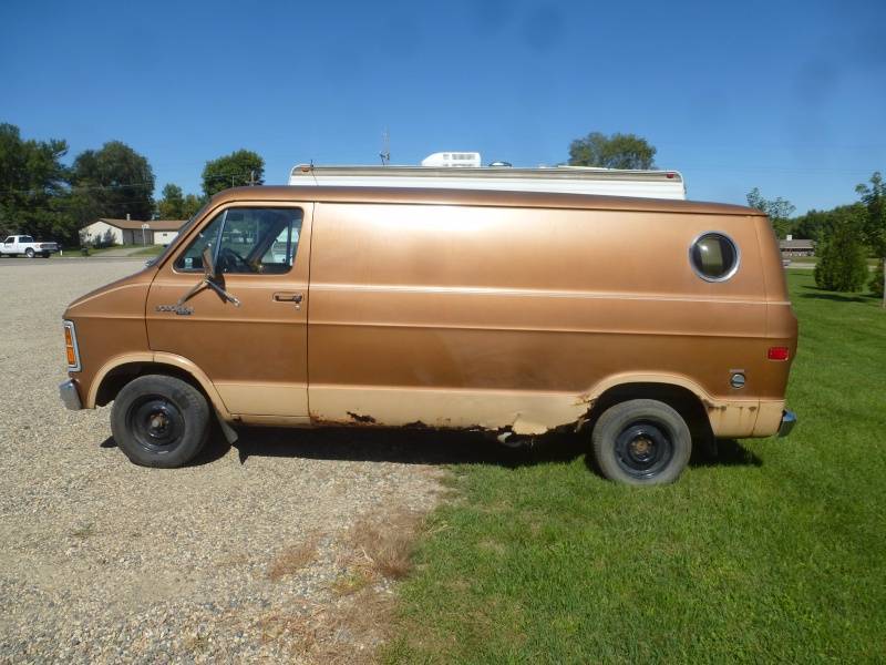 1979 Dodge 200 Van