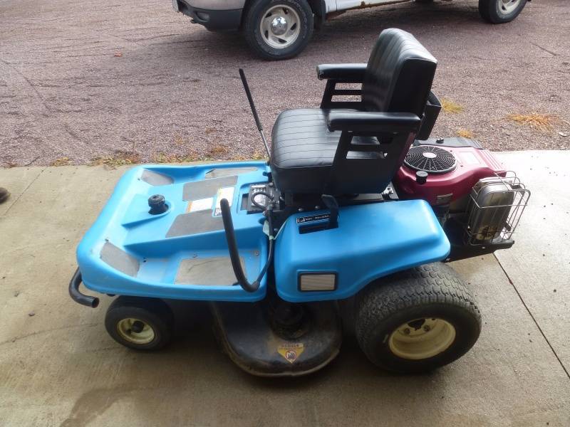 Dixon ZTR 4423 Mower