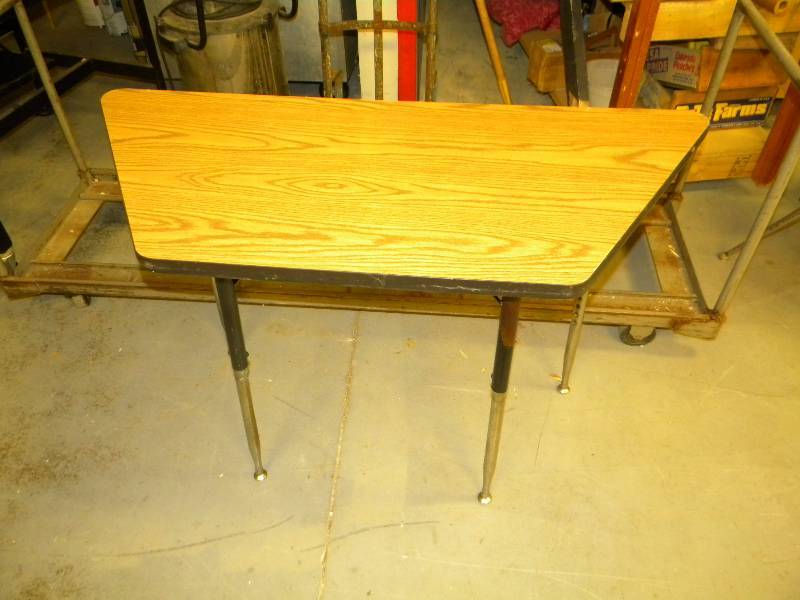 Adjustable Table