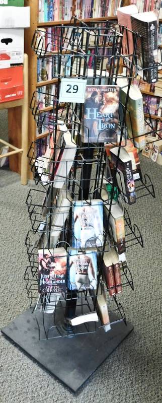 Spinning book rack retail display